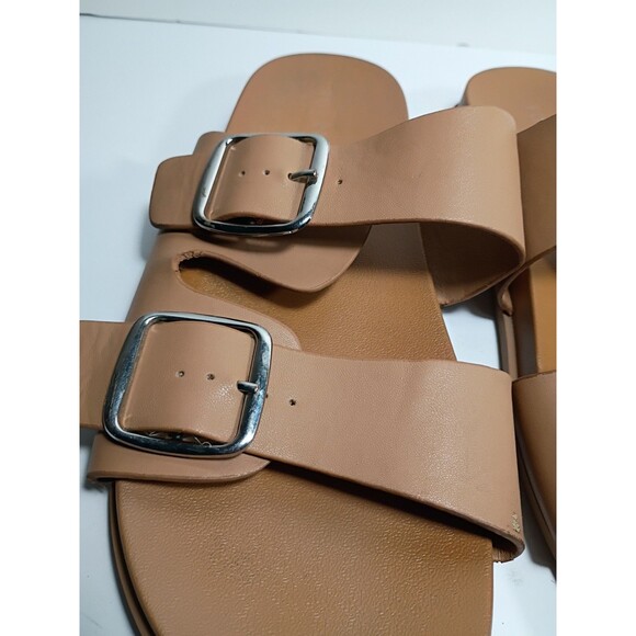 Torrid Size 9 WW WIDE Tan Buckle Slide Sandals Casual Flat Comfort - Picture 10 of 11
